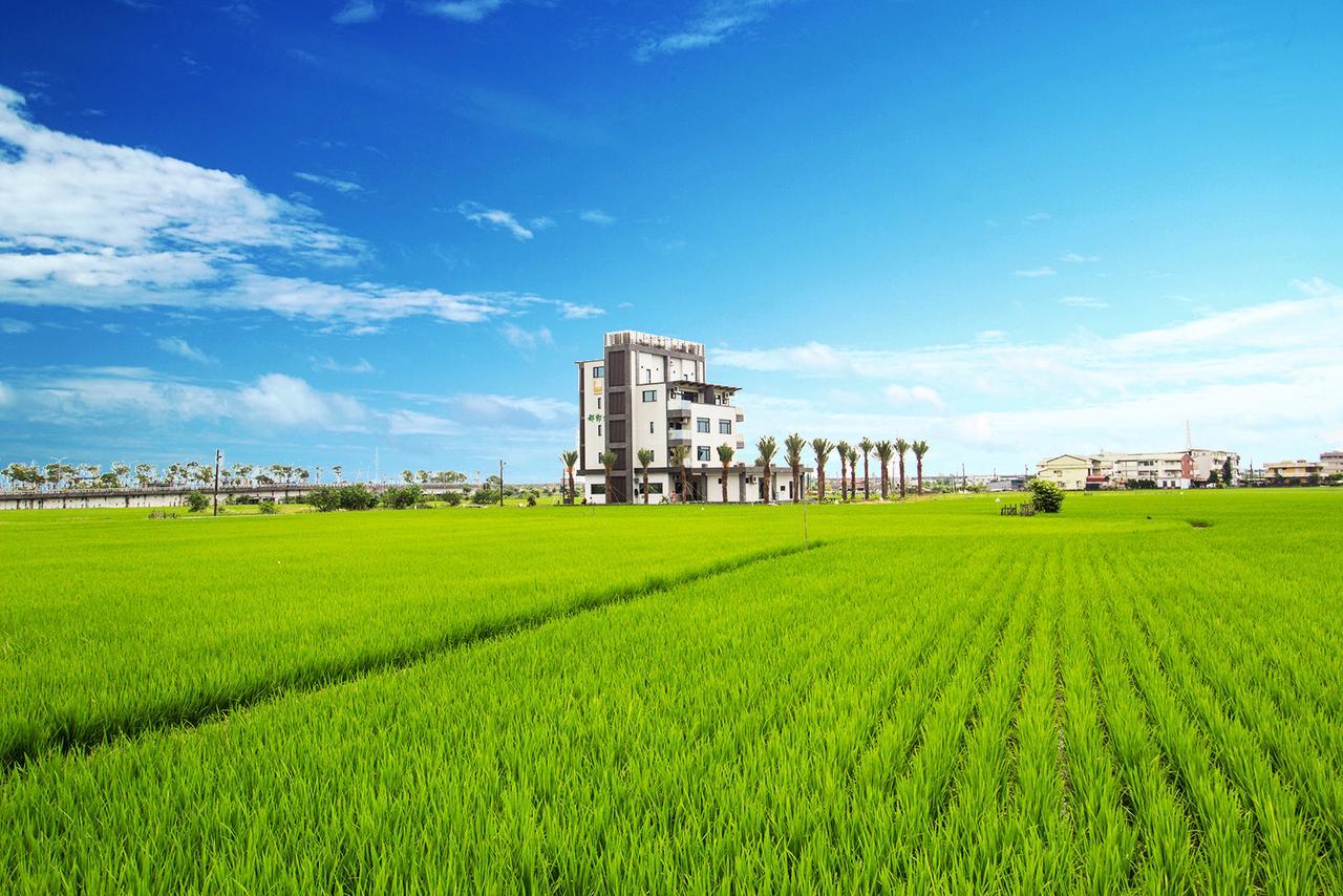 Urban Oasis Inn Luodong Exteriör bild