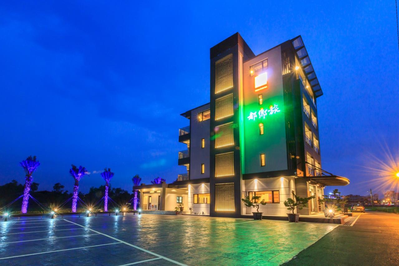 Urban Oasis Inn Luodong Exteriör bild